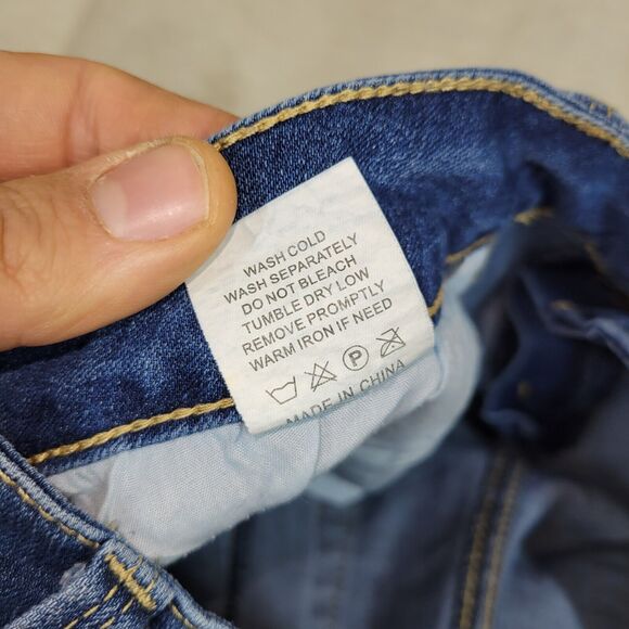 Salvaje Denim Jeans Womens Size 15 Blue Distressed RN 152865 Embroidered Cotton - Picture 16 of 16